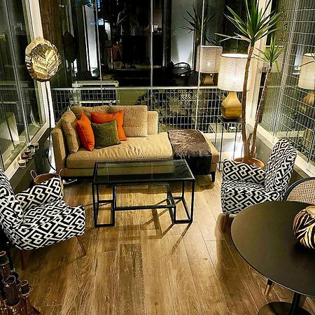 Appartamento Portrait Luxury Loft Bari Esterno foto