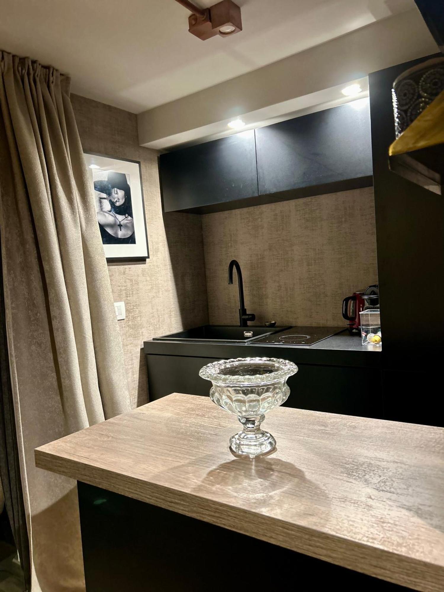 Appartamento Portrait Luxury Loft Bari Esterno foto