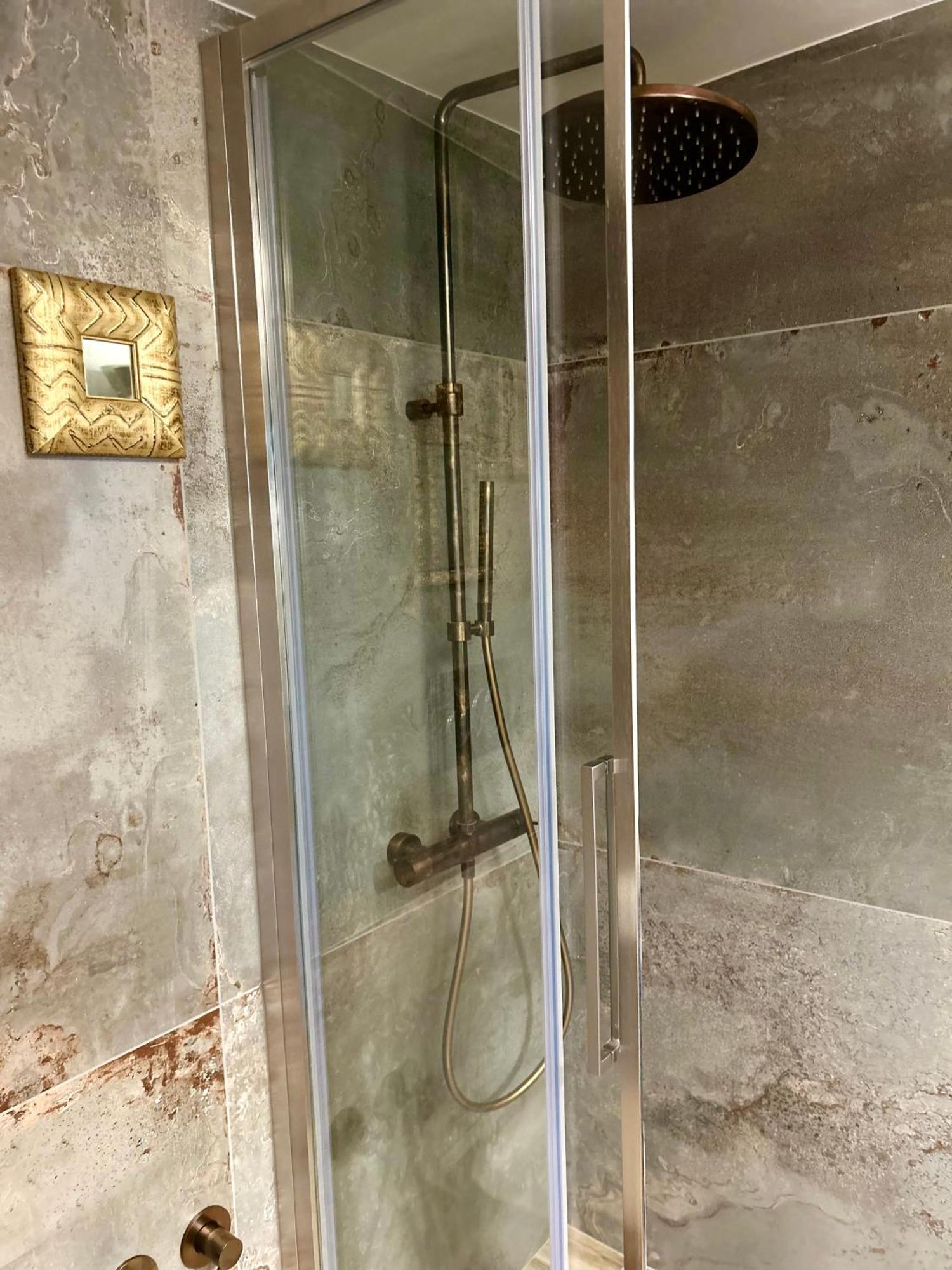 Appartamento Portrait Luxury Loft Bari Esterno foto
